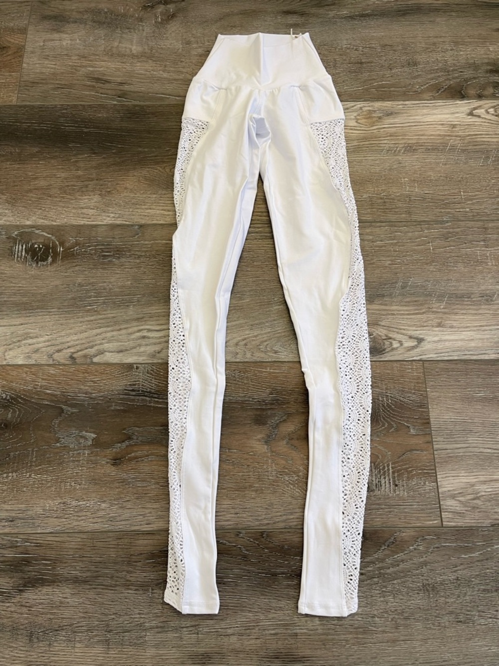 Mika Yoga Wear White High-Waist Lace-Panel Leggings NWT size XS/S